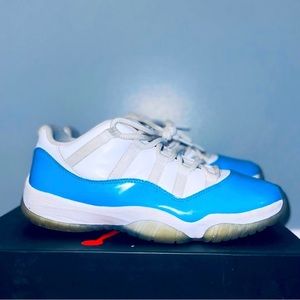 Jordan 11 UNC lows size 9.5